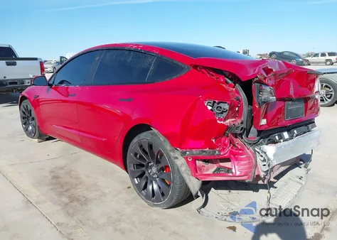 2022 Tesla Model 3 Performance Dual Motor All-Wheel Drive z USA, uszkodzony, nr VIN 5YJ3E1EC7NF104808